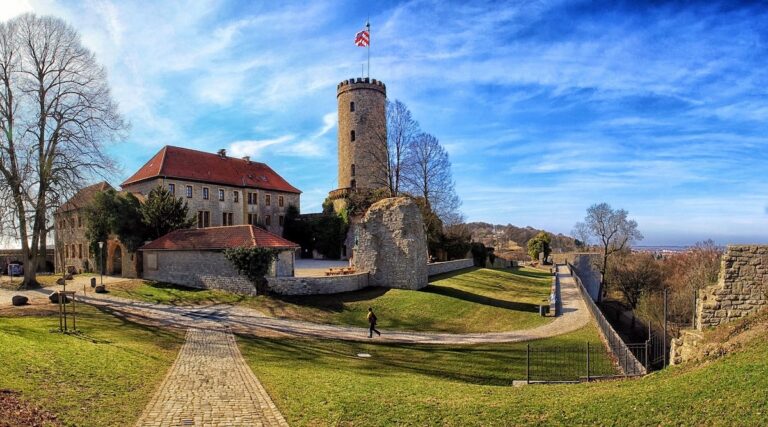 Die Sparrenburg ist das Wahrzeichen der Stadt Bielefeld
