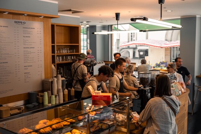 Deppe & Co in Bielefeld: Kaffee aus eigener Rösterei 3 Deppe & Co Cafe in der Bielefelder Altstadt