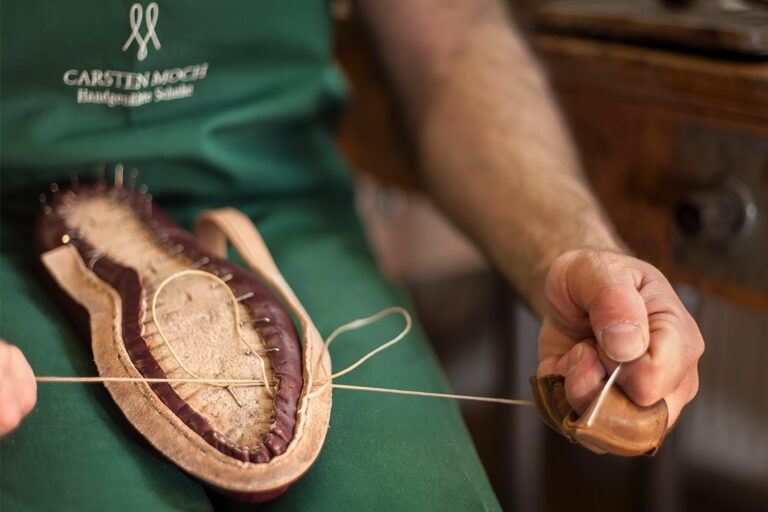 Carsten Moch in Bielefeld: Maßschuhe aus echter Handarbeit 9 Carsten Moch Schuhmanufaktur in Bielefeld