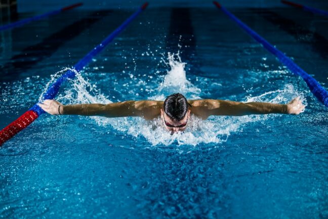 Schwimmbad Schwimmer